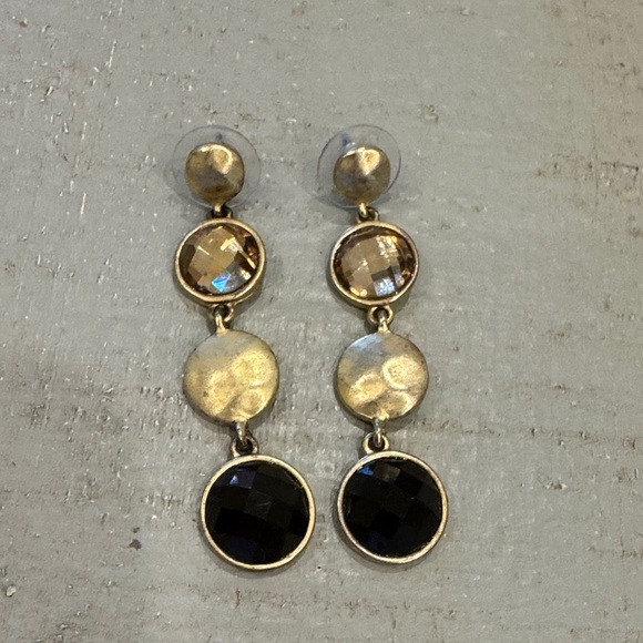 Elegant Gold and Black Dangle Earrings - Picture 1 of 1
